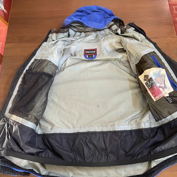 Vintage Men's Marmot Snowboard Jacket - Medium - Picture 3 of 10